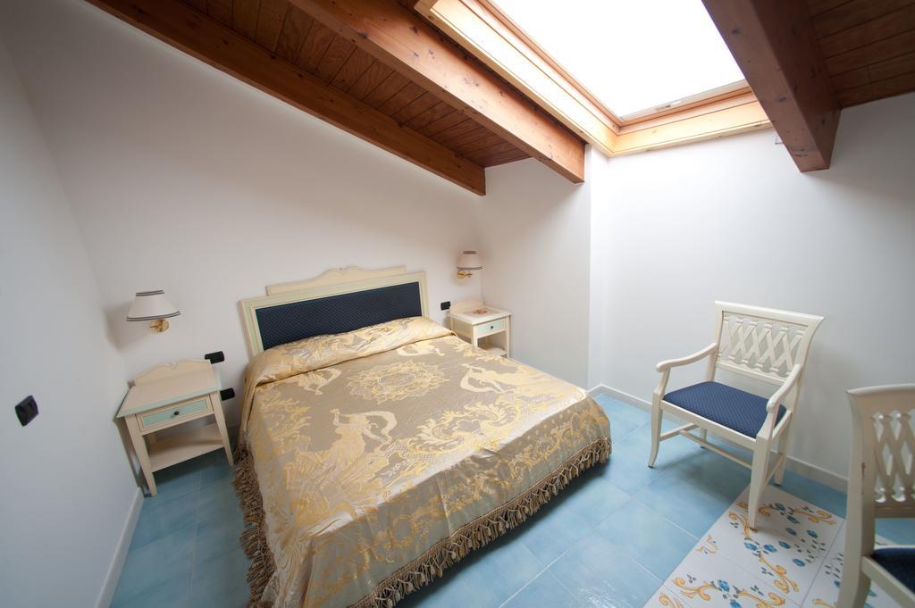 Apartamento Palazzo Della Monica Vietri Habitación foto